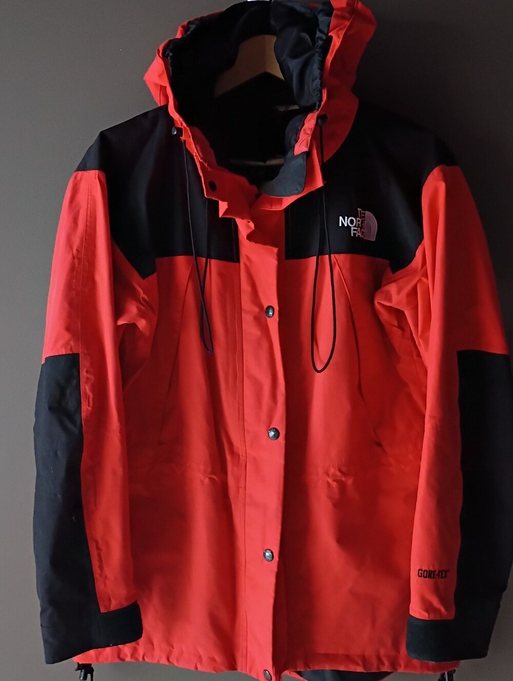Vintage Y2K NorthFace Women Gore-Tex Orange Jacket Ski Rain Fishing Camp Hunting